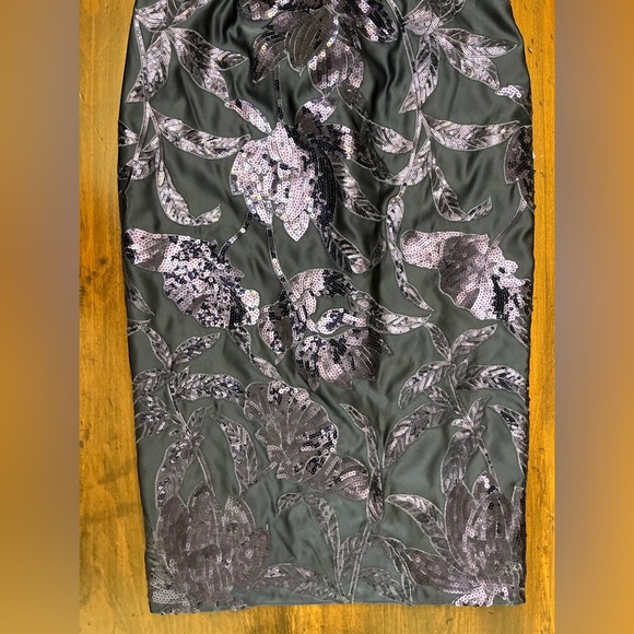 Marchesa Notte Lotus Sequin Midi Dress Size 2 Navy Formal Elegant Party Evening - Picture 8 of 16